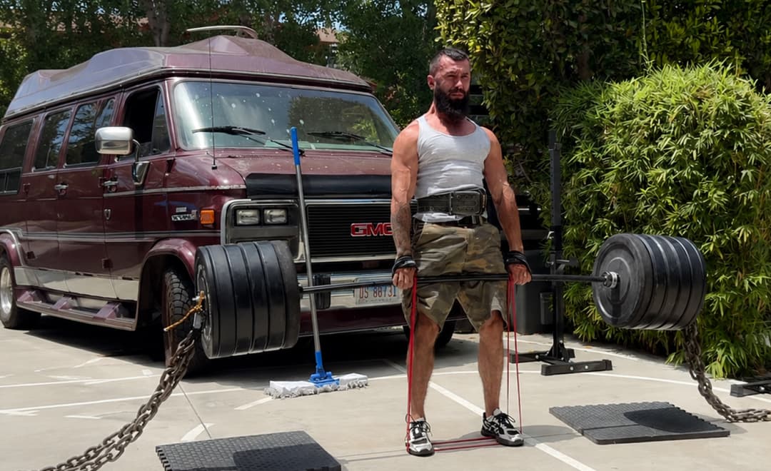 training-with-chains-and-bands-why-do-it.jpg
